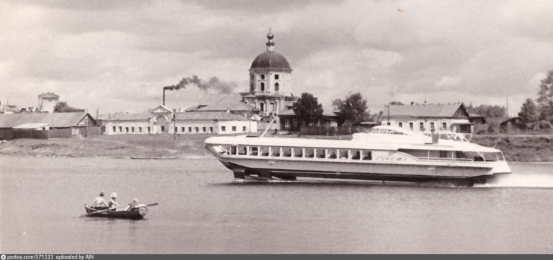 Ракета на Волге 1974