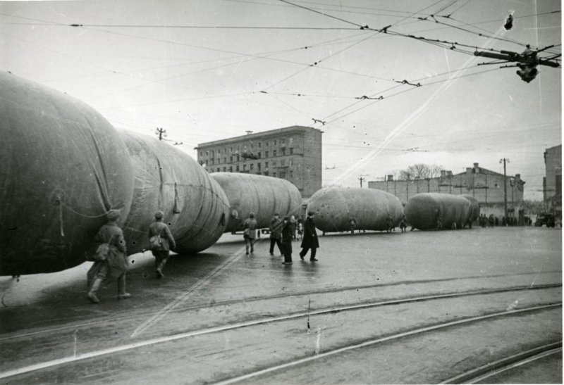Заградительные аэростаты в Москве 1941
