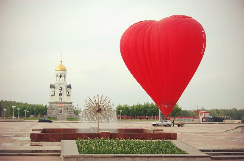 Покоритель небес (красный)