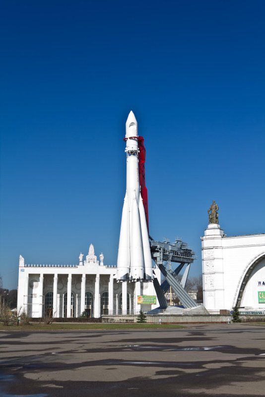 Москва ВДНХ фото ракета фото
