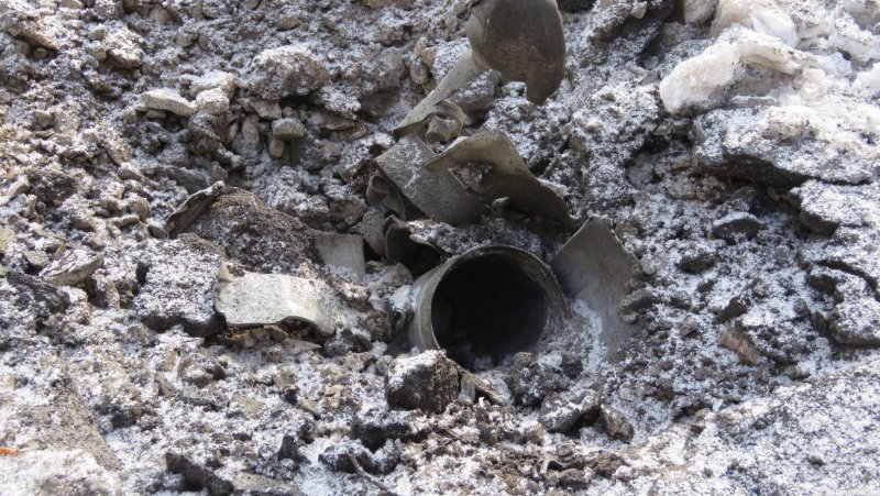 Воронка от 152 мм калибра
