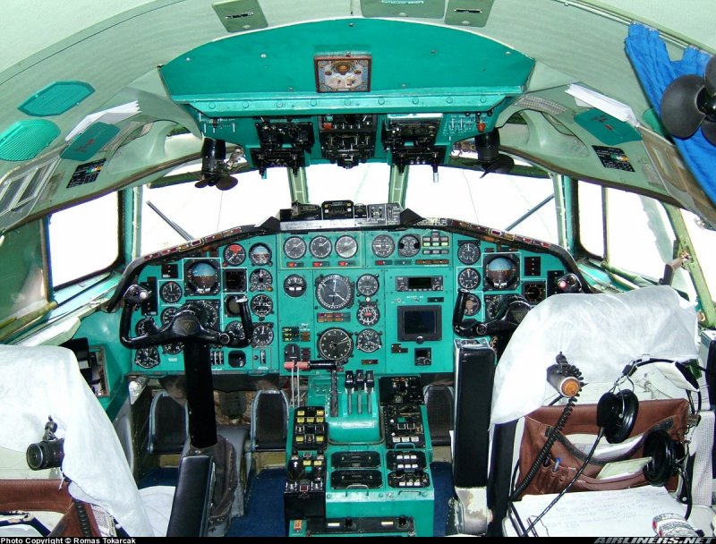 Ту 154 кабина