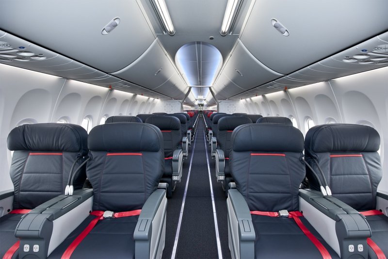 Салон самолёта Боинг 737-800