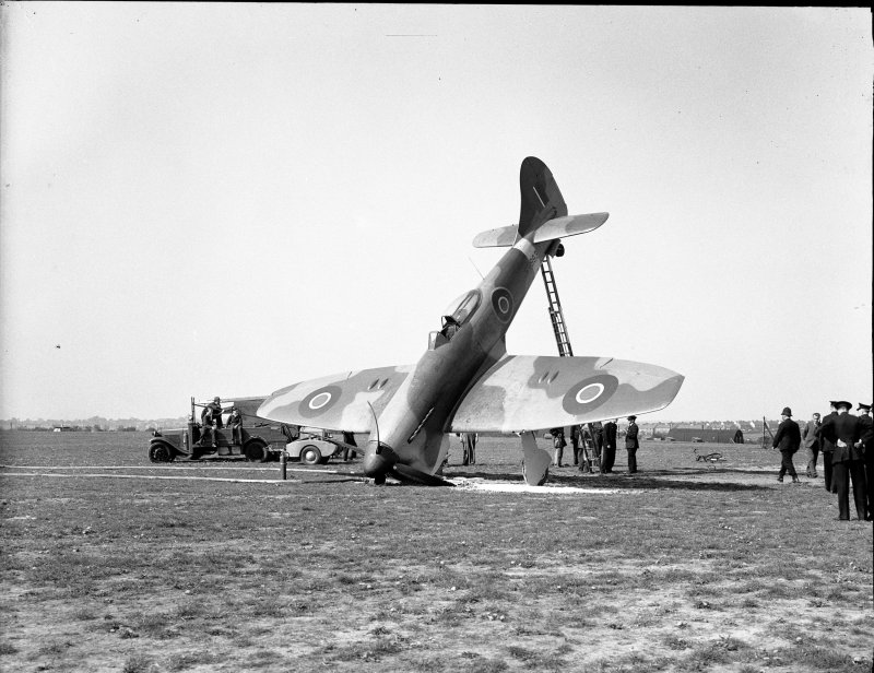 Hawker Typhoon and Hawker Tempest photo