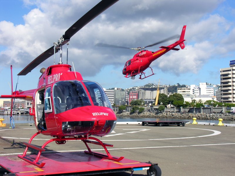 Хейли вертолет Helicopter