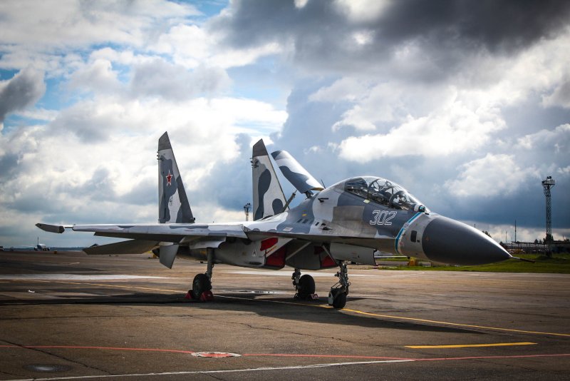 Самолет Су-27 (Flanker-b)
