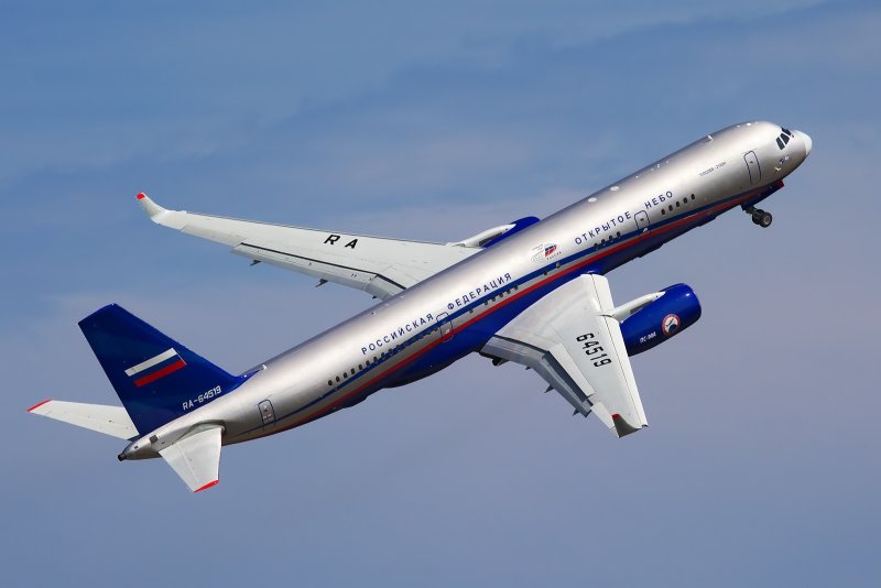 Ту 214 самолет