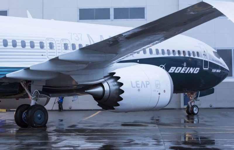 737 Max двигатели