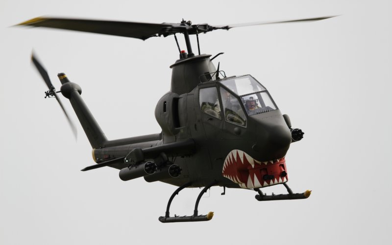 Вертолет Bell "Ah-1 Cobra"