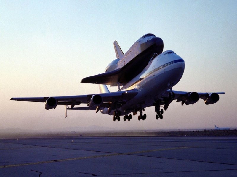 Боинг 747 и Спейс шаттл взлет