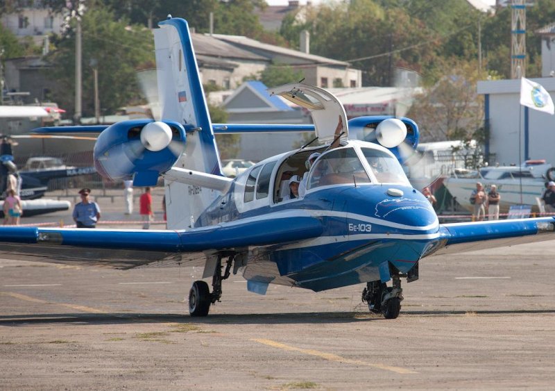 Бе-103 самолет-амфибия