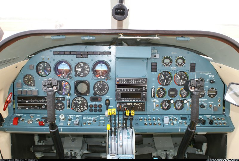 Beriev be-200 Cockpit