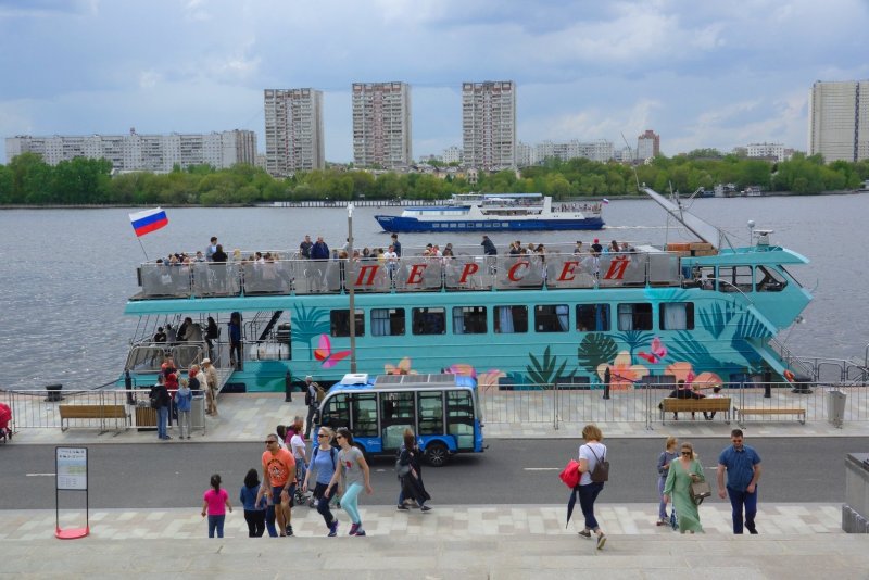 Набережная Химкинского водохранилища