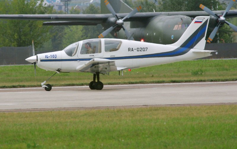 Ил-103 кабина