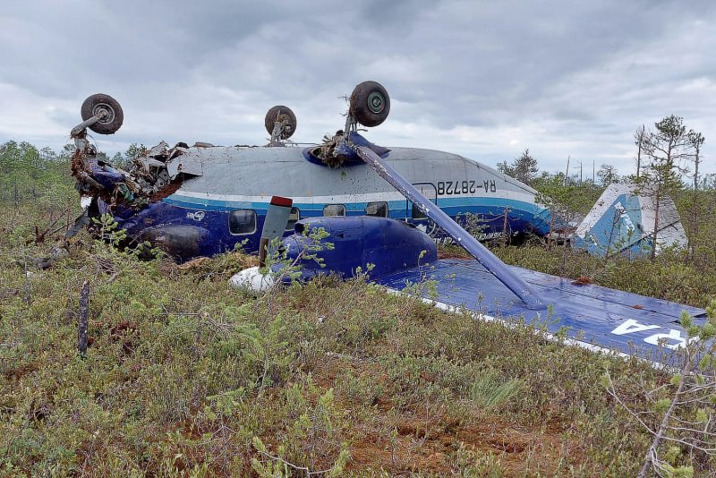 АН-28 пассажирский самолёт