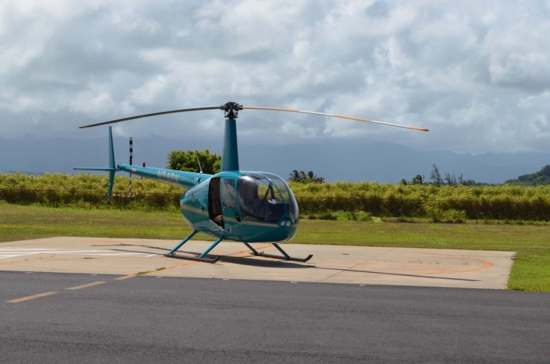 Robinson r44 голубой