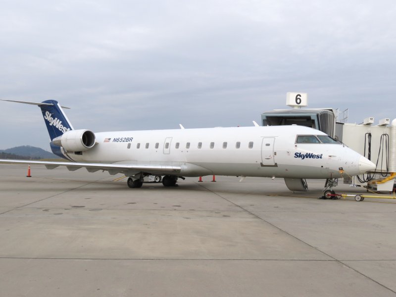 Бомбардье crj200