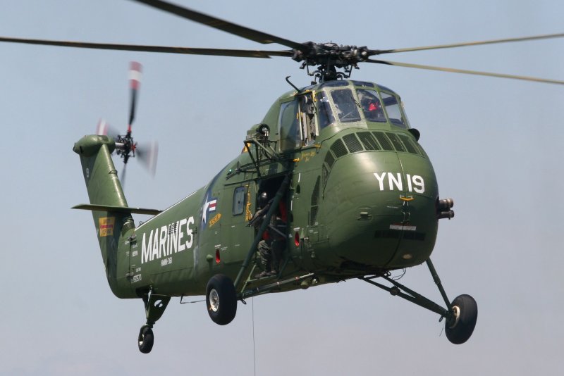 Вертолёт Сикорский uh 34