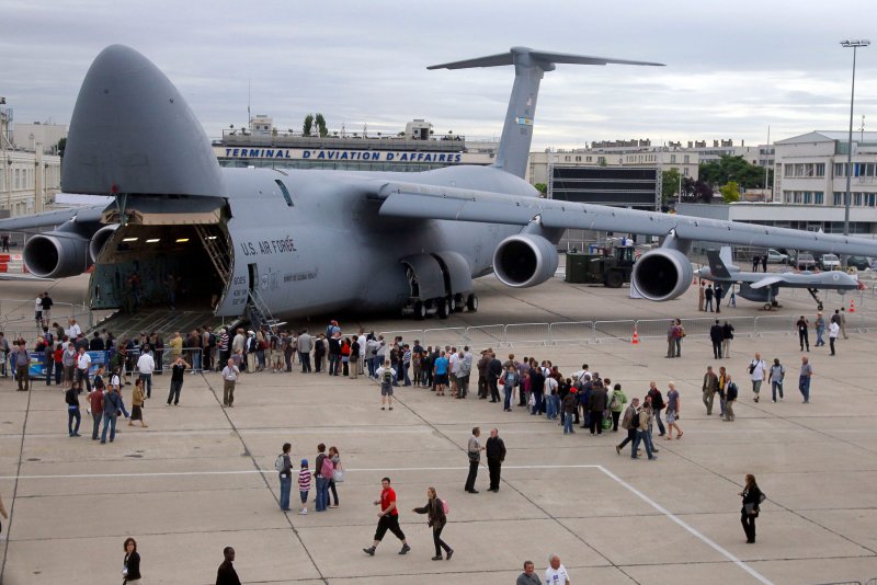 C5 Galaxy самолет