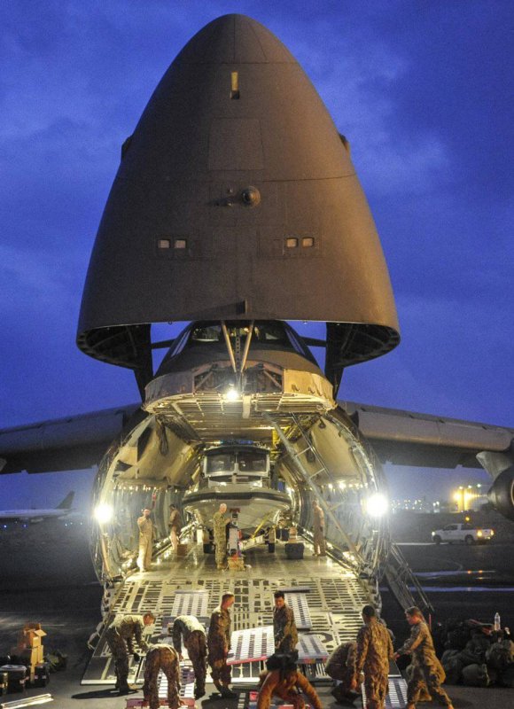 C5 Galaxy самолет