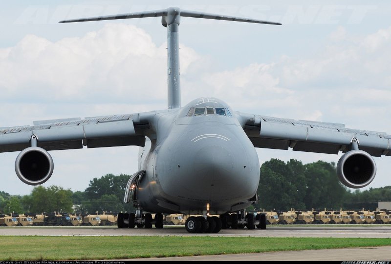 C5 Galaxy самолет