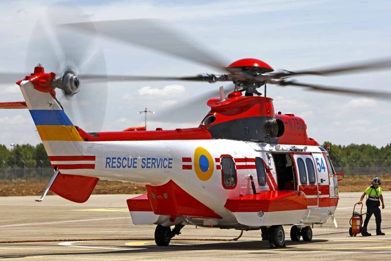 H225 вертолет н130