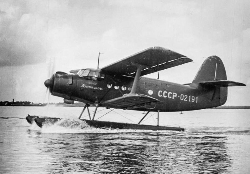Самолёт АН-2