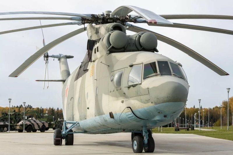Транспортный вертолет ми-26