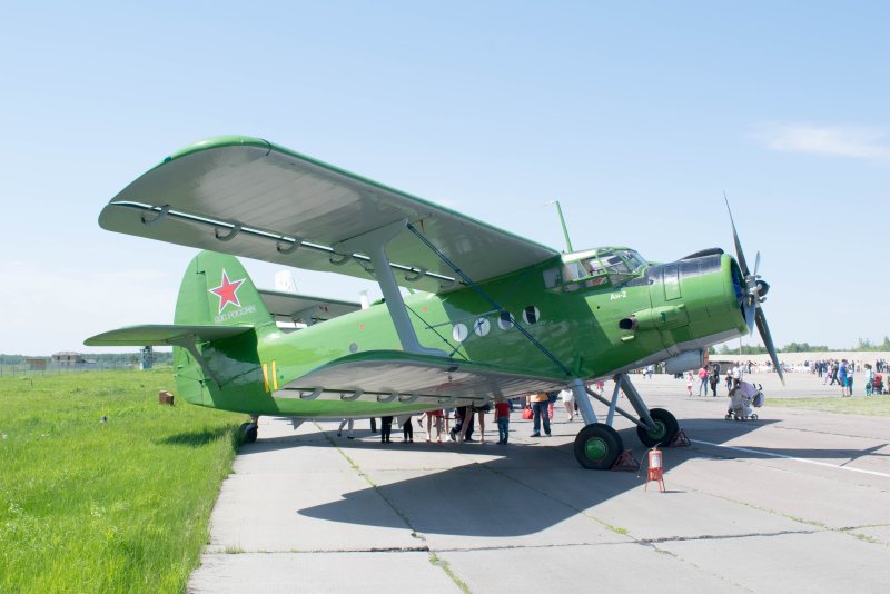 Военный самолет ан2