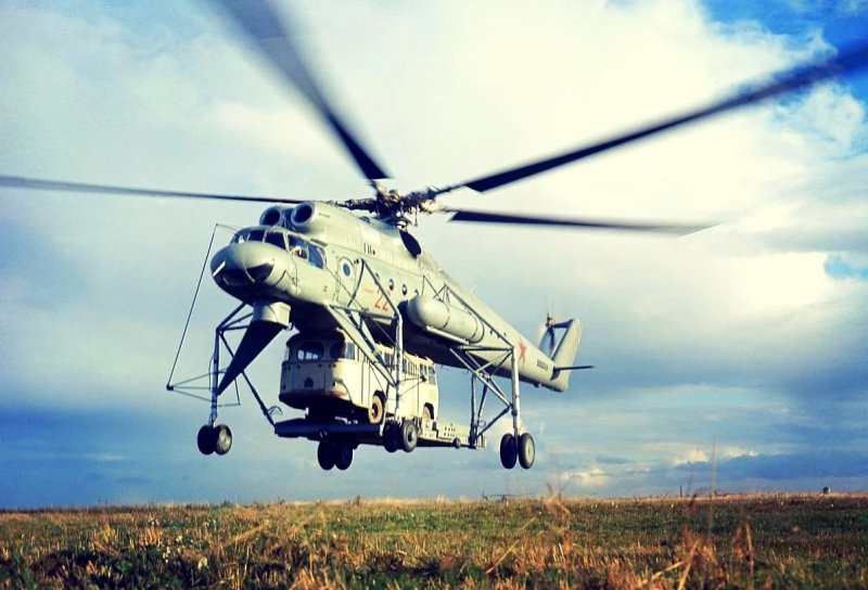 Вертолет кран ми-10