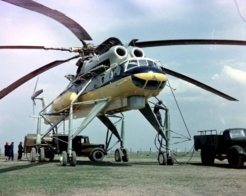 Вертолет кран ми-10