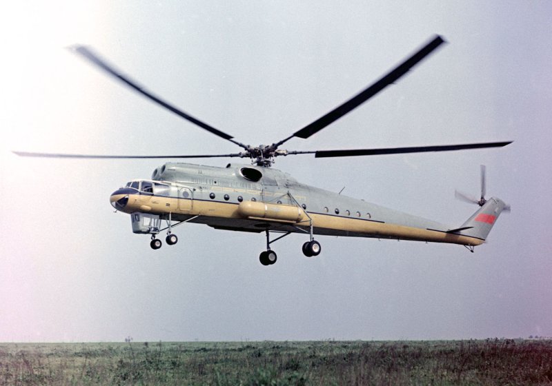 Транспортный вертолет ми-10к