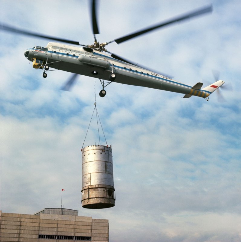 Летающий кран ми-10