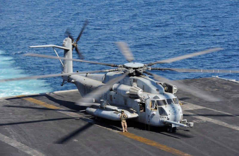 Вертолёт Ch-53e super Stallion