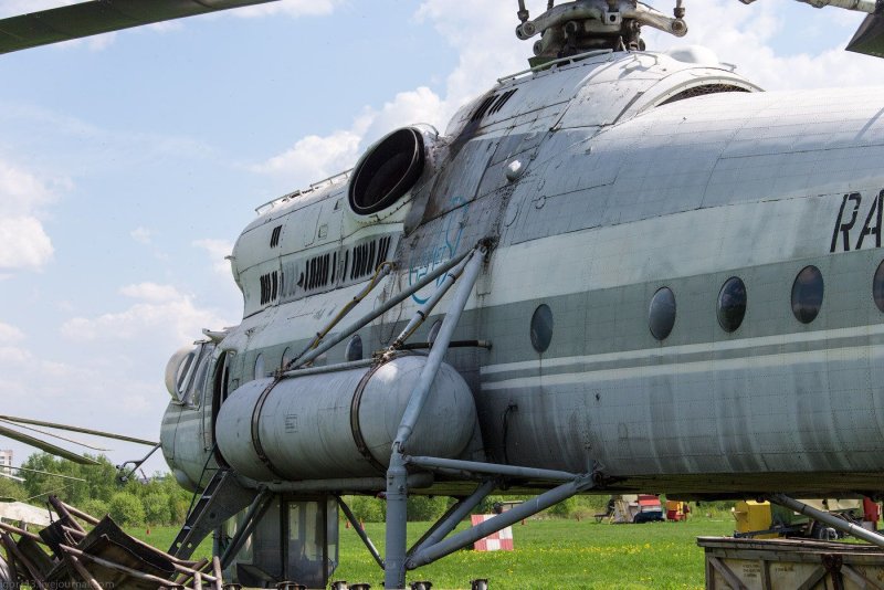 Ми-10 вертолёт внутри