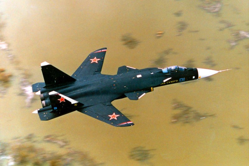 Самолет Беркут Су 47