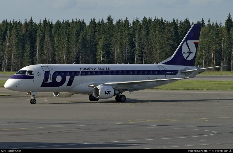 Embraer 175 lot