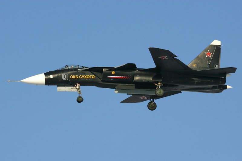 Палубный истребитель Су-47 «Беркут»