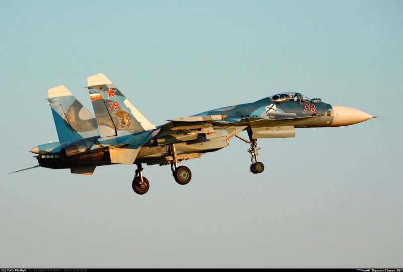 Су-33 палубный истребитель