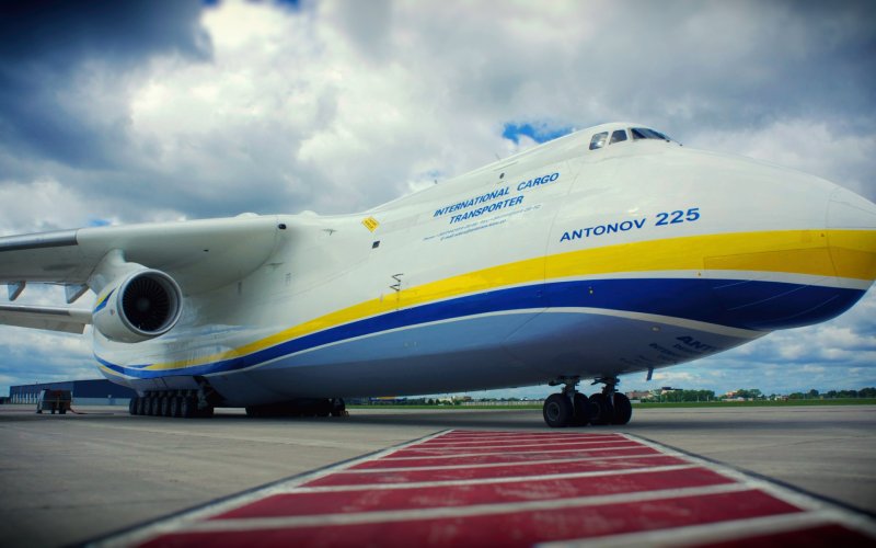 АН-225 Мрия
