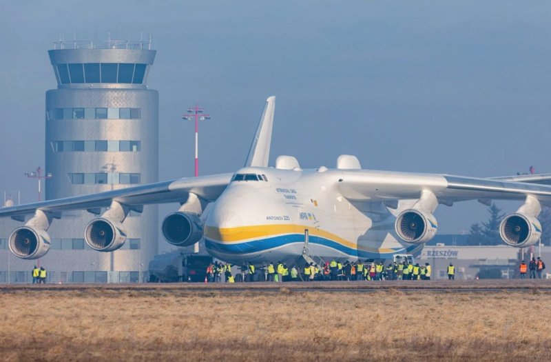 АН 225 2022