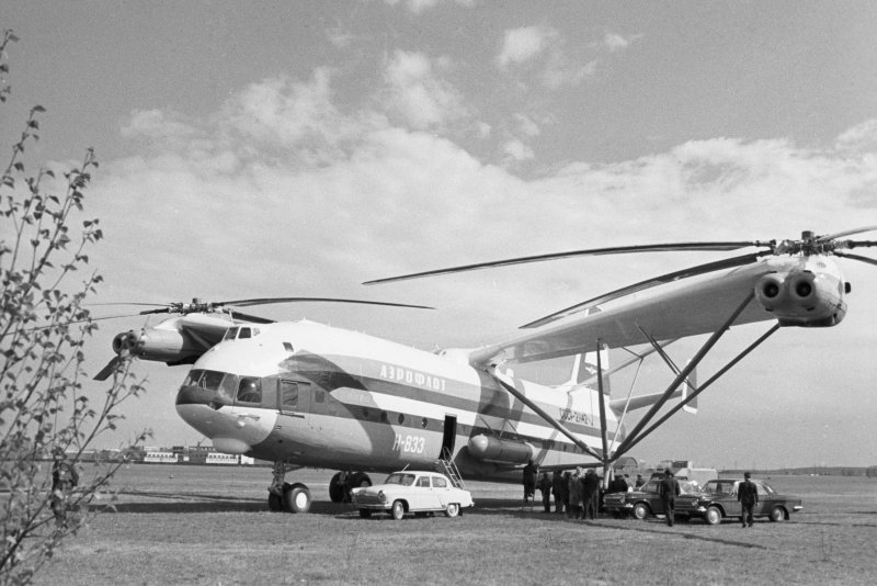 Ми-12 вертолёт