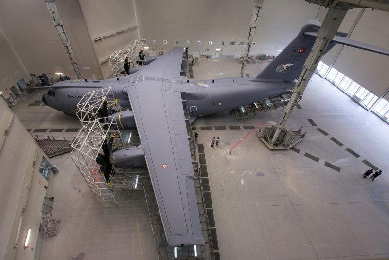 Airbus a400m грузовой отсек