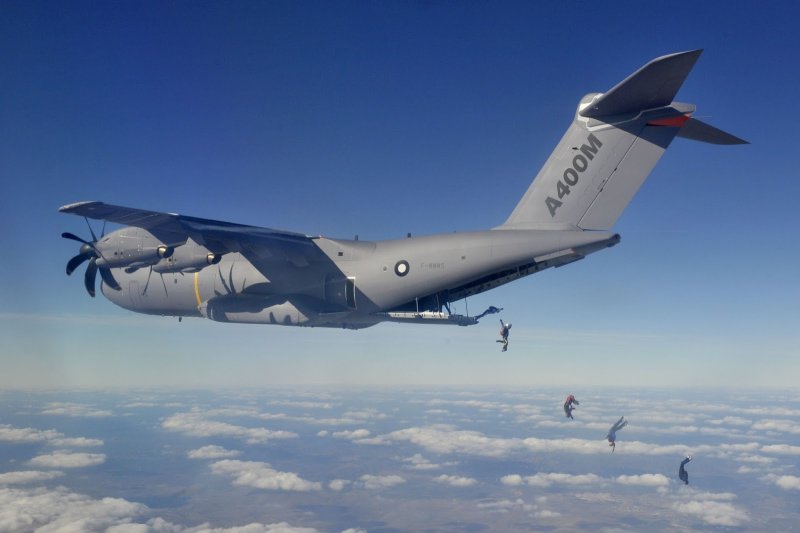 A400m самолет