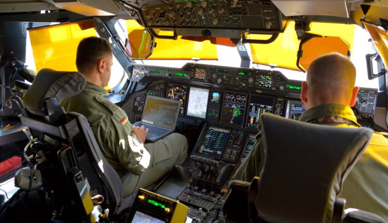 Airbus a400 кабина