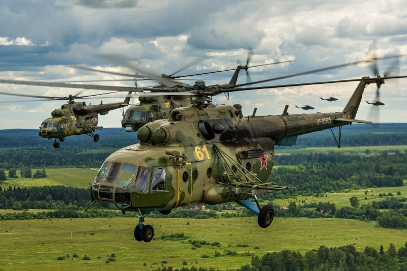 Вертолёт ми-8 военный