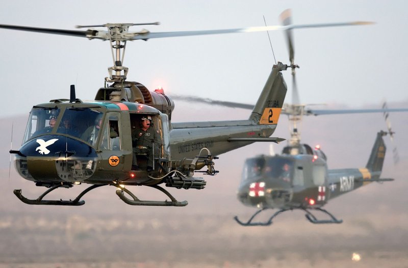 Вертолёт Bell uh-1 Iroquois