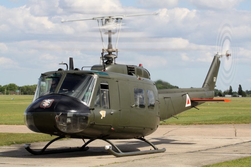 Вертолёт Bell uh-1 Iroquois