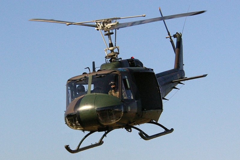 Uh-1h вертолет