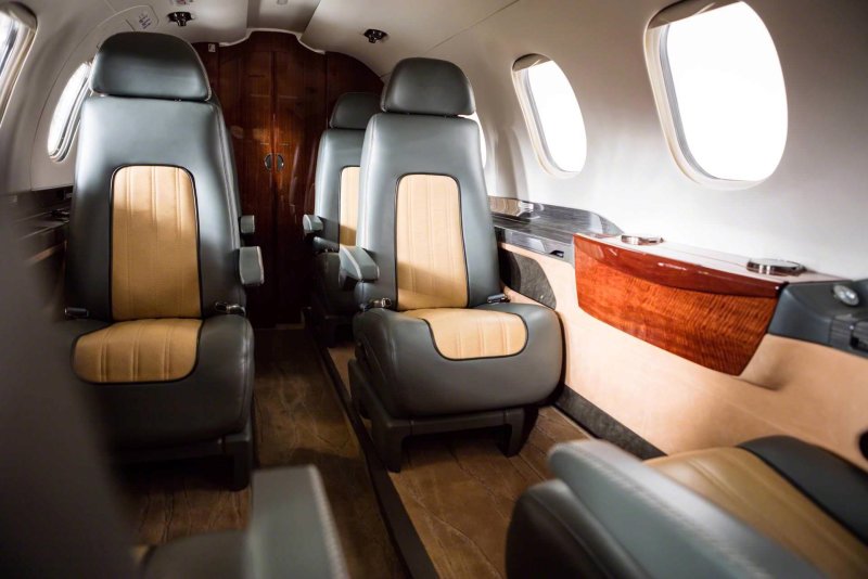 Embraer Phenom 100 салон туалет